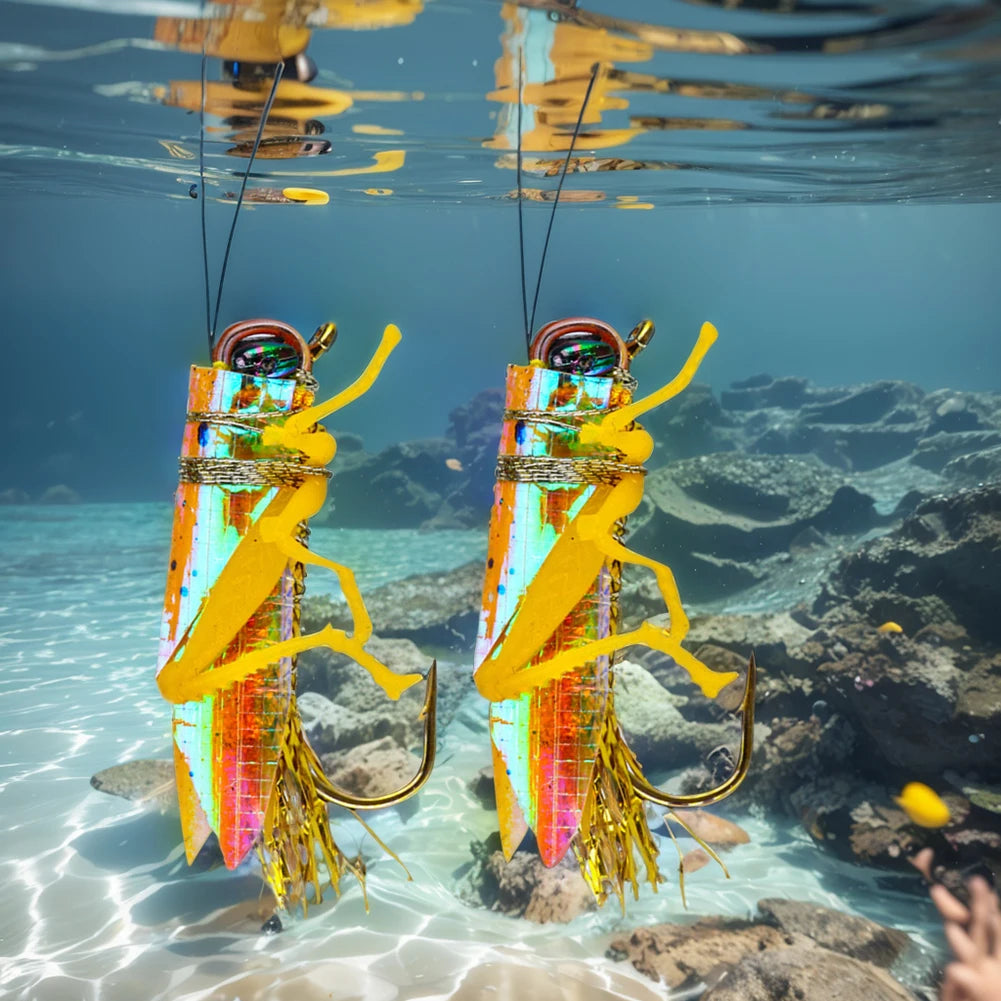 2Pcs Grasshopper Fishing Lures, Bionic Mino Bait with Sharp Hook. Mini Lifelike Fishing Lure Reflective for Saltwater, Freshwater