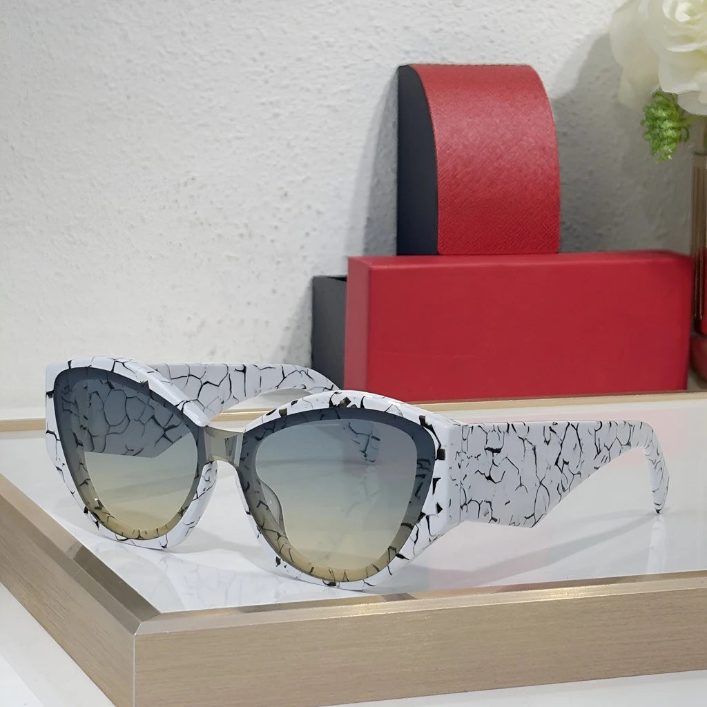 Women's Sunglasses, Stylish Tortoiseshell Frame, Pink Lenses, UV Protection