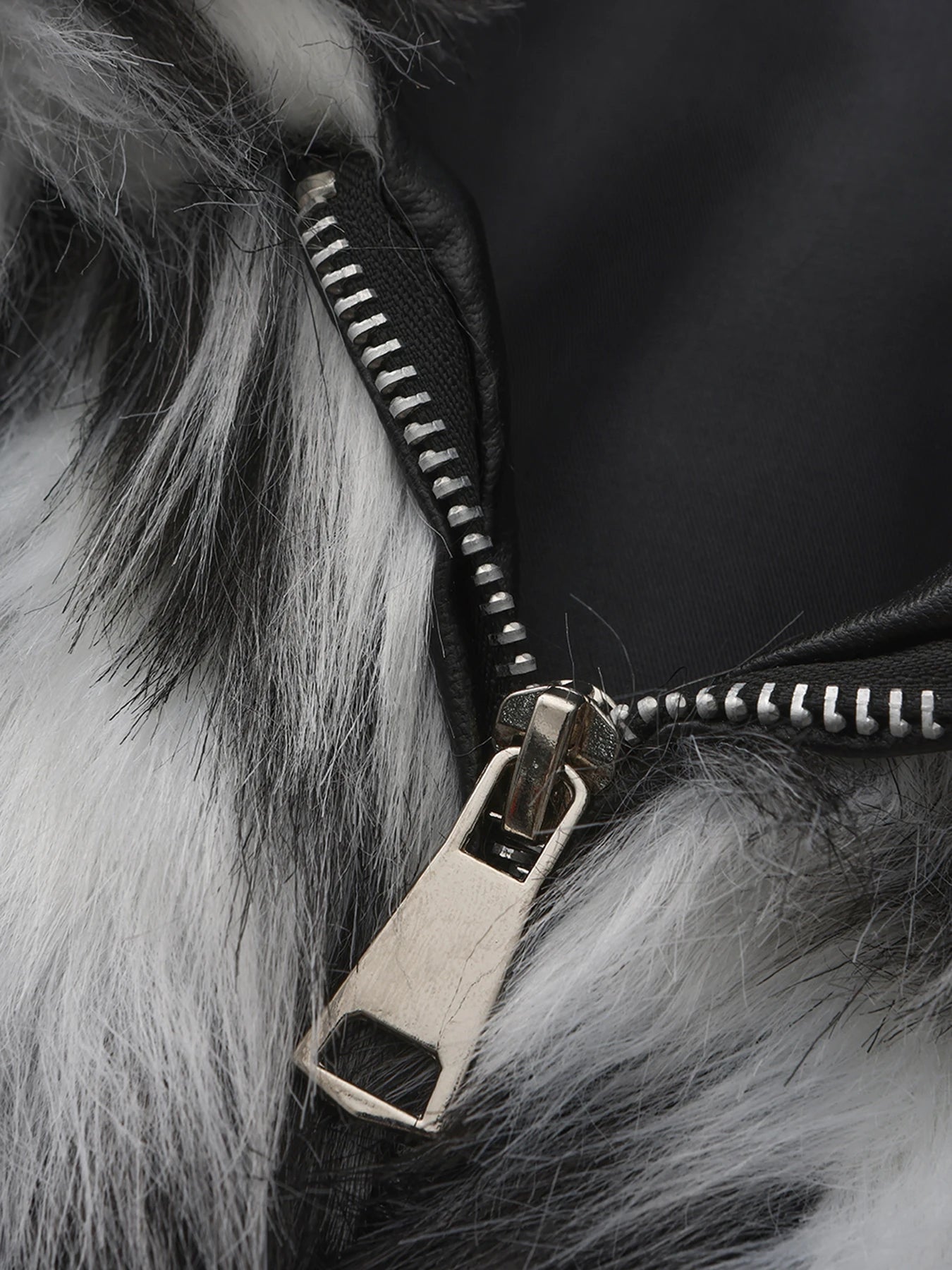 Men`s Luxury Faux Fur Hoodie Vest Long Coat Sleeveless Jacket Plush Overcoat with Pockets and Hood